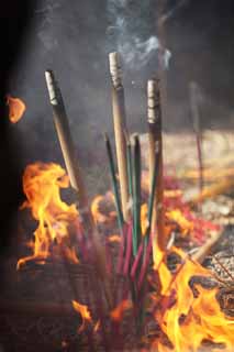 photo,material,free,landscape,picture,stock photo,Creative Commons,A HangzhouLingyingTemple incense stick, Buddhism, An incense holder, An incense stick, Smoke