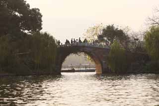 photo,material,free,landscape,picture,stock photo,Creative Commons,Xi-hu lake, surface of a lake, Saiko, tourist, willow