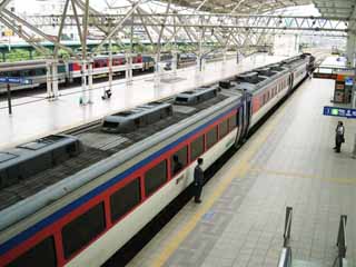 photo,material,free,landscape,picture,stock photo,Creative Commons,Seoul Station, Glass, platform, station, railroad