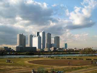 Foto, materiell, befreit, Landschaft, Bild, hat Foto auf Lager,Tama-Fluss, Musashikosugi, Hochhaus, Hochhauswohnung, Baseballfeld