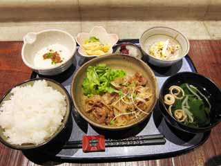 photo,material,free,landscape,picture,stock photo,Creative Commons,Fry beef; a set meal, Beef, Soup, , Daikon sprouts