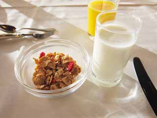 photo,material,free,landscape,picture,stock photo,Creative Commons,Cornflakes, Breakfast, Granola, Milk, Orange juice