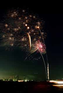 Foto, materiell, befreit, Landschaft, Bild, hat Foto auf Lager,Tokyo Bucht groartiges Feuerwerk, Feuerwerk, Nacht, Abschuss, Ein-Fufeuerwerkball