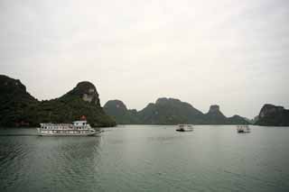 photo,material,free,landscape,picture,stock photo,Creative Commons,Halong Bay, , , , 