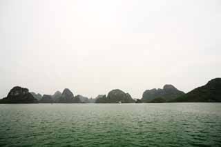 photo,material,free,landscape,picture,stock photo,Creative Commons,Halong Bay, , , , 