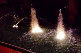 photo,material,free,landscape,picture,stock photo,Creative Commons,Lighted-up fountain, fountain, light, spray, splash