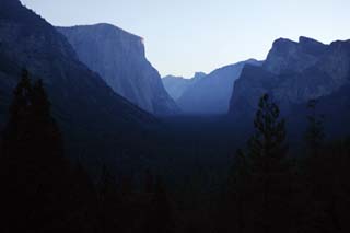 photo,material,free,landscape,picture,stock photo,Creative Commons,Daybreak of yosemite, cliff, The daybreak, valley, YOSEMITE