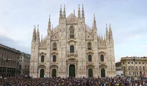 photo,material,free,landscape,picture,stock photo,Creative Commons,A view of the Duomo of Milan, , , , 