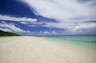 Foto, materiell, befreit, Landschaft, Bild, hat Foto auf Lager,Ein sdlicher Landstrand, sandiger Strand, blauer Himmel, Strand, Wolke