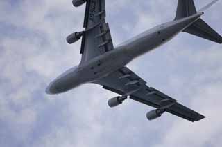 photo,material,free,landscape,picture,stock photo,Creative Commons,A takeoff of a jumbo jet, airplane, wing, body, window