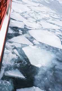 photo,material,free,landscape,picture,stock photo,Creative Commons,Crush drift ice, Drift ice, Ice, port, ship