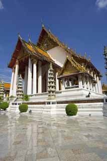 photo,material,free,landscape,picture,stock photo,Creative Commons,Wat Suthat, temple, Buddhist image, The main hall of a Buddhist temple, Bangkok