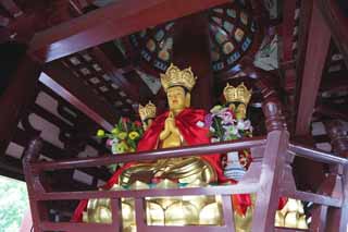 photo,material,free,landscape,picture,stock photo,Creative Commons,A Buddhist image in Five Storeyed Pagoda of the mountain in winter temple, Buddhist image, Gold, Gold, Buddhism