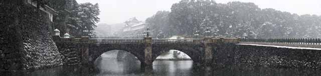 photo,material,free,landscape,picture,stock photo,Creative Commons,Snow Double Bridge, Moat, Palace, Imperial Guard, Snowfall