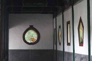 photo,material,free,landscape,picture,stock photo,Creative Commons,Small window of the Summer Palace, Small window, Glass, Chinese, Corridor
