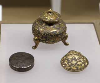 photo,material,free,landscape,picture,stock photo,Creative Commons,Gilded Silver Three-footed Pot, Toreutics, Ancient China, Jewelry, Tableware