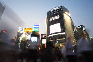 Foto, materiell, befreit, Landschaft, Bild, hat Foto auf Lager,Die berquerung von Shibuya stationiert, Im Stadtzentrum, Spaziergnger, Zebrastreifen, Menge