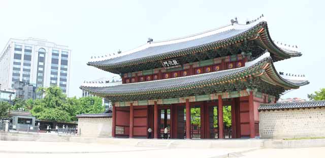 photo,material,free,landscape,picture,stock photo,Creative Commons,The Dunhua gate, The Imperial Court architecture, I am painted in red, The front gate, world heritage