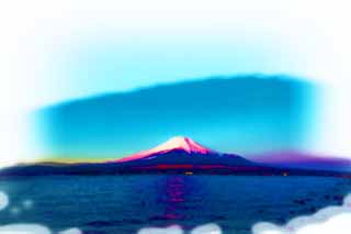 illust, materiell, befreit, Landschaft, Bild, Gemlde, Farbbleistift, Wachsmalstift, Zeichnung,,Roter Fuji, Fujiyama, Die schneebedeckten Berge, Oberflche eines Sees, Die Morgenglut