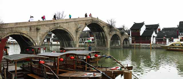 photo,material,free,landscape,picture,stock photo,Creative Commons,Zhujiajiao let go bridge, An arched bridge, ship, Ten person of vermilion corner views, well Zone head rainbow