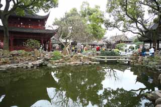 photo,material,free,landscape,picture,stock photo,Creative Commons,Yuyuan Garden, Joss house garden, , Chinese food style, pond