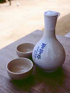 photo,material,free,landscape,picture,stock photo,Creative Commons,Traditional liquor bottle, tradition, liquor, sake cup, 