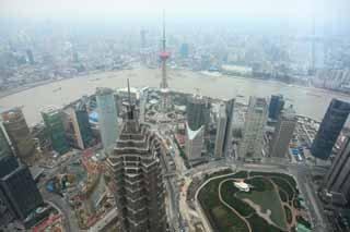 photo,material,free,landscape,picture,stock photo,Creative Commons,Development of Shanghai, The center where Shanghai world financial, Pudong New Area, Watch east light ball train; a tower, skyscraper