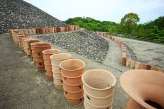 photo,material,free,landscape,picture,stock photo,Creative Commons,Nagare tomb kubire, An old burial mound, burial mound cylindrical figure, Gravel spread all over an old mound, Ancient Japan