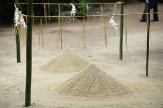 , , , , ,  ., Shinto shrine ceremonial sandpile  Uji,  , Shinto, ceremonial sandpile, - 