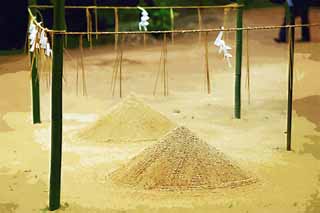 illustration,material,free,landscape,picture,painting,color pencil,crayon,drawing,It is a Shinto shrine ceremonial sandpile in Uji, Purge sand, Shinto, ceremonial sandpile, spirit-dwelling object