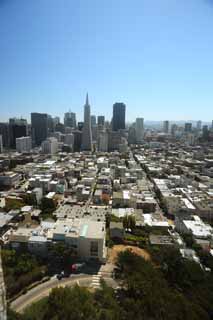 photo,material,free,landscape,picture,stock photo,Creative Commons,The sea of San Francisco, high-rise building, Downtown, residential area, slope