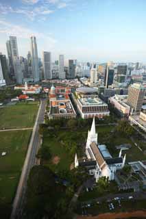 photo,material,free,landscape,picture,stock photo,Creative Commons,The Singaporean daybreak, Skyscrapers, The morning sun, Quiet morning, blue sky