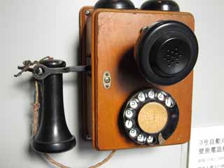photo,material,free,landscape,picture,stock photo,Creative Commons,Meiji-mura Village Museum telephone, telephone, The Westernization, An old telephone, Cultural heritage
