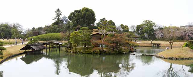 Foto, materiell, befreit, Landschaft, Bild, hat Foto auf Lager,Der Teich des Koraku-en Garden-Sumpfes, das Ausruhen von Htte, Burg, Kirschenbaum, Japanisch grtnert