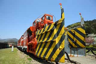 photo,material,free,landscape,picture,stock photo,Creative Commons,Diesel DD53 for railroad snow removing, railroad, An orange, Maintenance of tracks, The snow removing